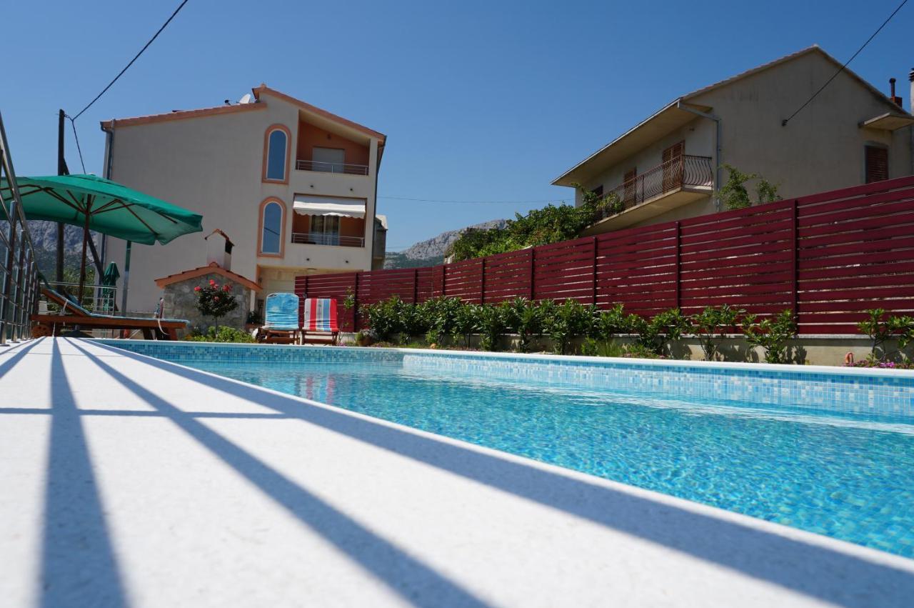 Apartments Jukic Klis Екстер'єр фото