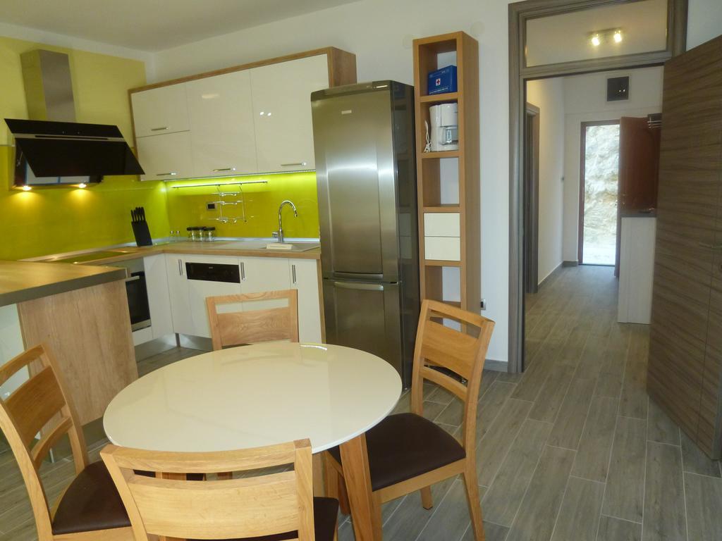 Apartments Jukic Klis Екстер'єр фото