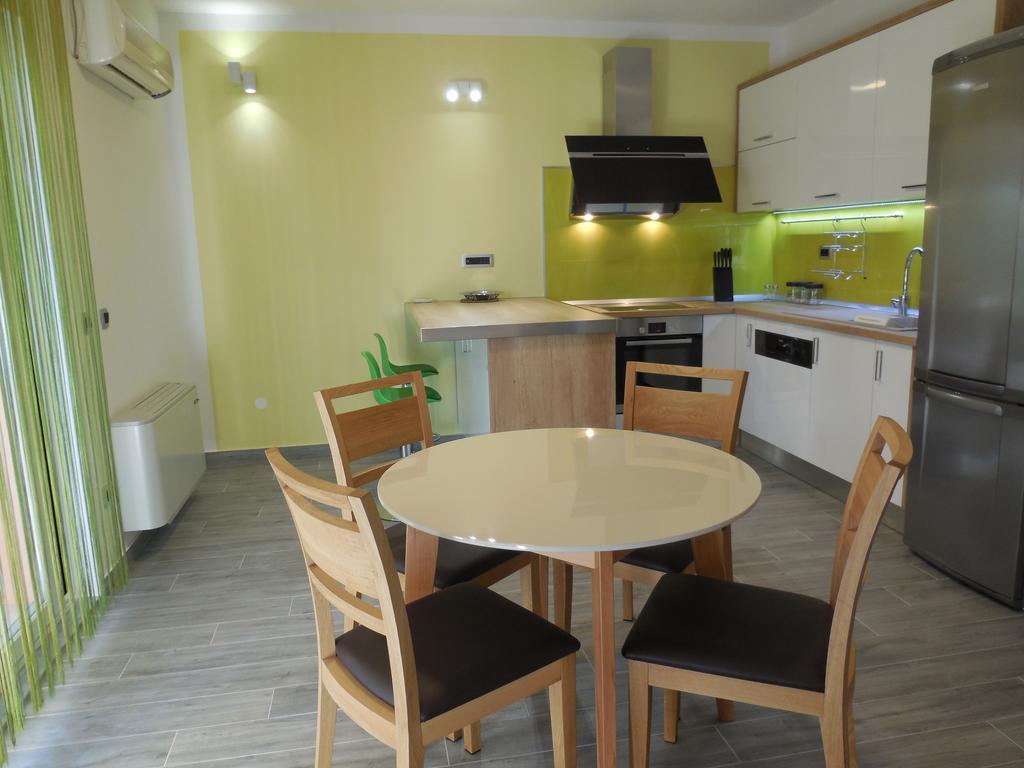 Apartments Jukic Klis Екстер'єр фото